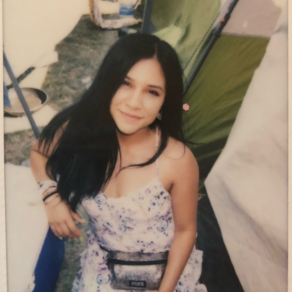 Meet your Posher, Jazmine - Picture 1 of 1